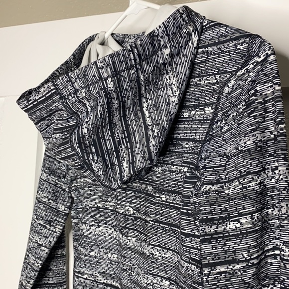 Women’s NIKE PRO dri-fit - Picture 4 of 6